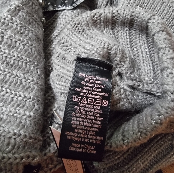 Victoria's Secret Winter Angel Collection Sparkle Hat & Gloves NWT - Picture 7 of 7